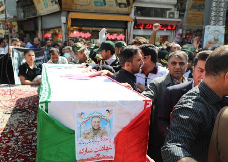 پیکر پاک شهید غلامرضا بامدی بر دستان مردم شهر سنندج تشییع شد