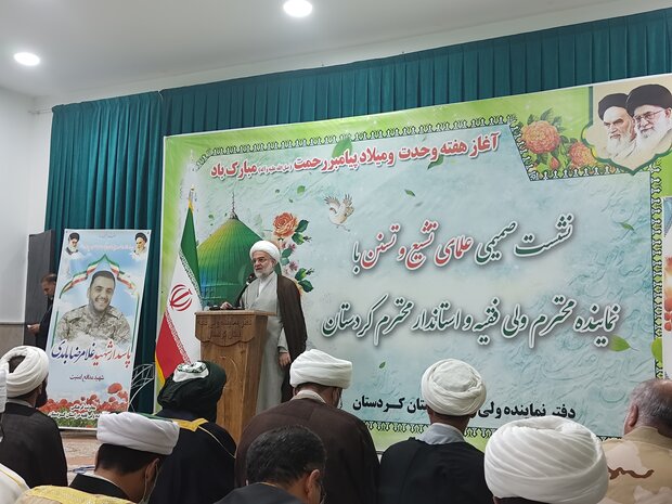 فعالیت ۱۷ هزار مسجد اهل سنت در ایران/اگر جوان ما اعتراض دارد به اجانب هیچ ربطی ندارد