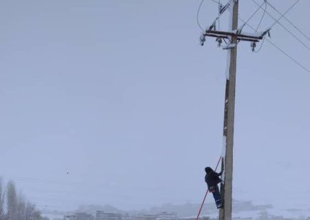 شبکه‌های توزیع برق کردستان آماده بارش‌های زمستانی/تاکنون ۶۰ درصد شبکه تعمیر شده است