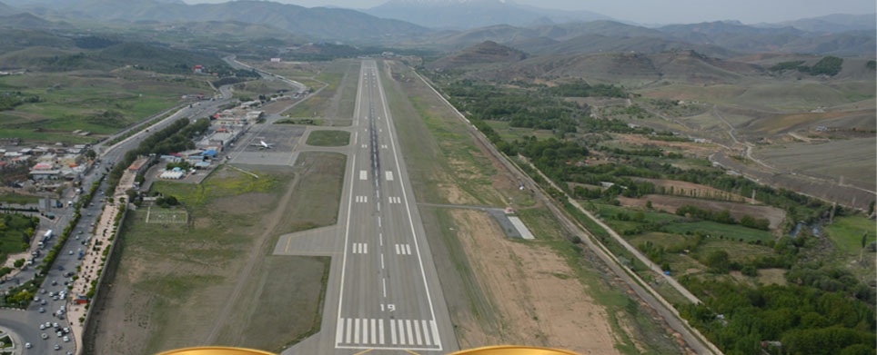 فرودگاه سنندج روی باند تعطیلی/ کنسلی پروازها مربوط به شرکت‌های هواپیمایی و شرکت هلدینگ کیاپرواز است