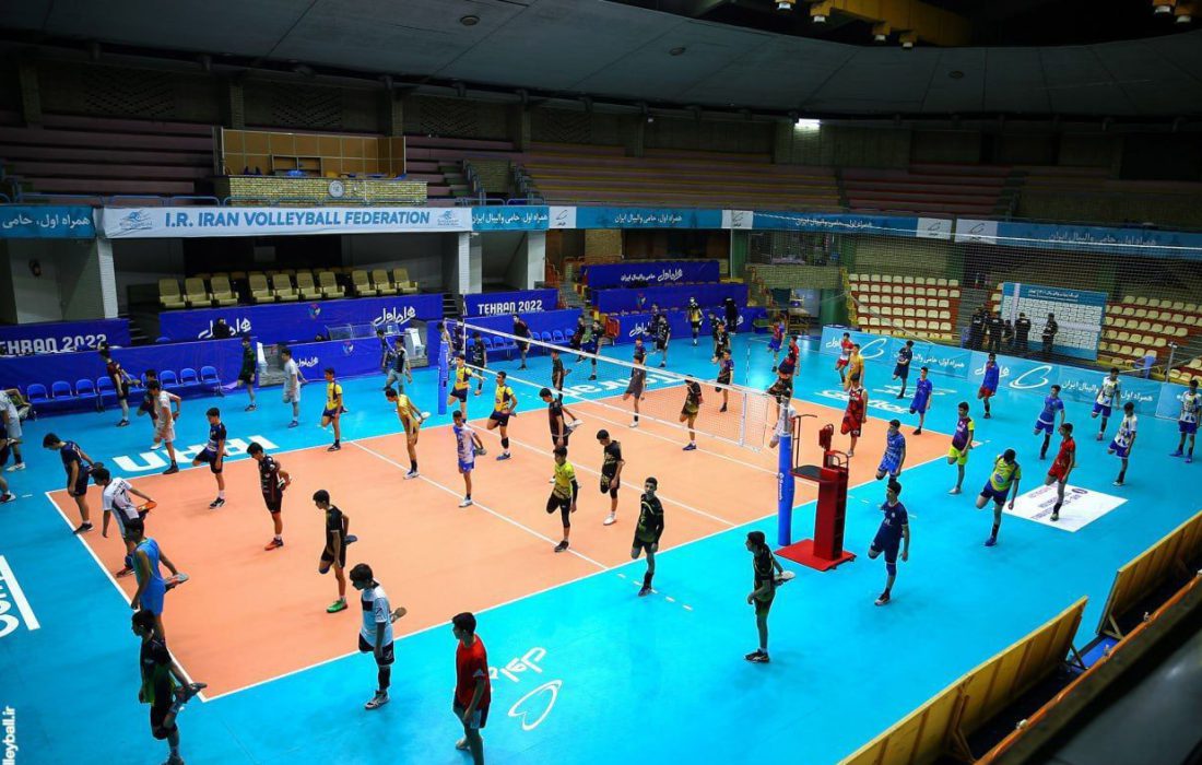 اردوی تیم ملی والیبال زیر ۱۶ سال پسران کشور در سنندج برگزار شد
