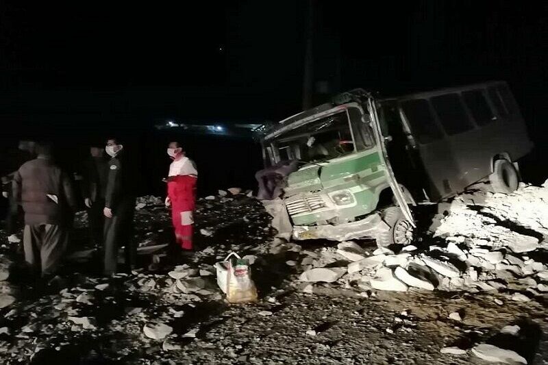 تصادف مرگبار مینی‌بوس با کامیون در کردستان