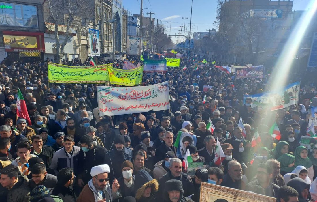 حضور باشکوه مردم شهرستان‌ قروه در راهپیمایی ۲۲ بهمن
