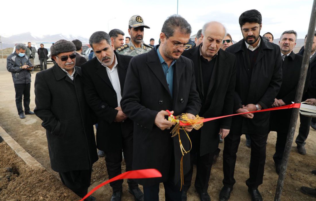 افتتاح ۵ طرح خدماتی به ارزش ۱۷۰ میلیارد ریال در کردستان