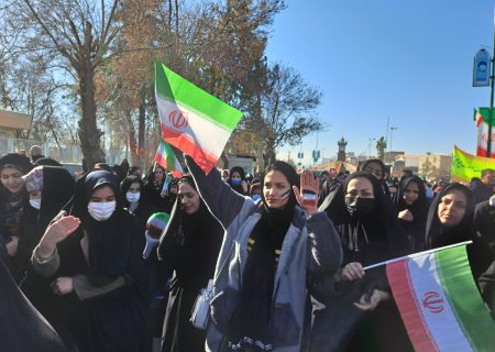 حضور حماسی مردم شهرستان کامیاران در راهپیمایی ۲۲ بهمن