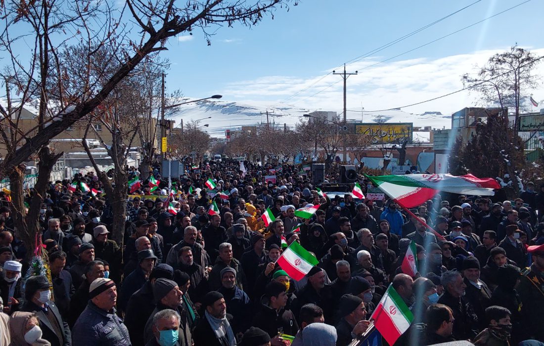 مردم شهرستان‌ بیجار با حضور در راهپیمایی ۲۲ بهمن حماسه آفریدند
