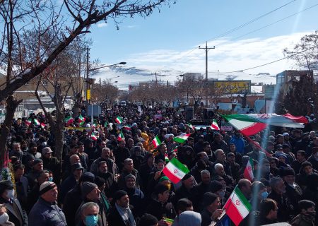 مردم شهرستان‌ بیجار با حضور در راهپیمایی ۲۲ بهمن حماسه آفریدند