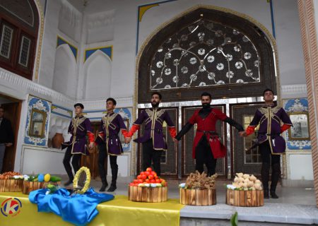 جشنواره نوروزی اقوام ایرانی در سنندج آغاز شد + عکس