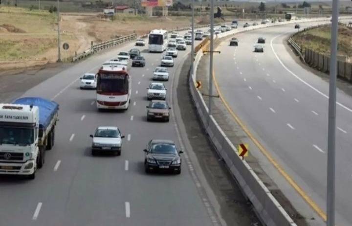 افزایش ۲۳ درصدی تردد خودروهای ورودی به کردستان