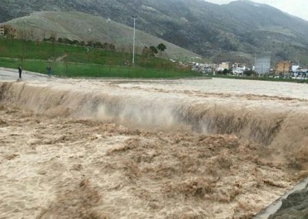 انجام ۸۷ عملیات ریزش‌برداری پس از باران در جاده‌های کردستان/جاده ۸ روستا همچنان با مشکل مواجه است