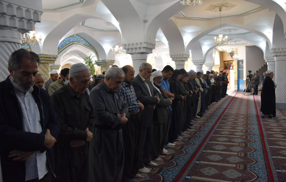 نماز عید فطر در استان کردستان اقامه شد + عکس