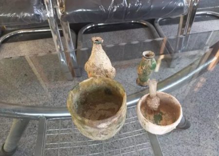 کشف ۵ قطعه اشیاء عتیقه با قدمت تاریخی در بانه