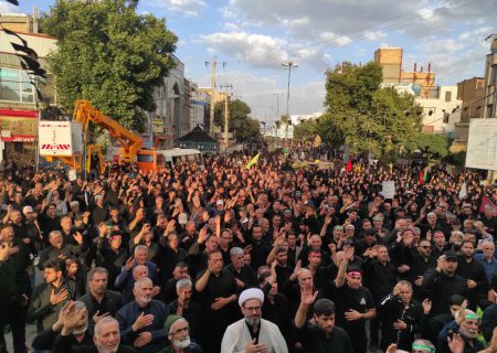 اجتماع بزرگ تاسوعای حسینی در قروه برگزار شد