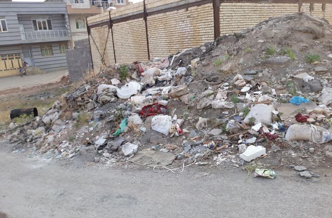 وقتی زباله‌های رها شده زندگی شهروندان را غیر قابل تحمل می‌کند