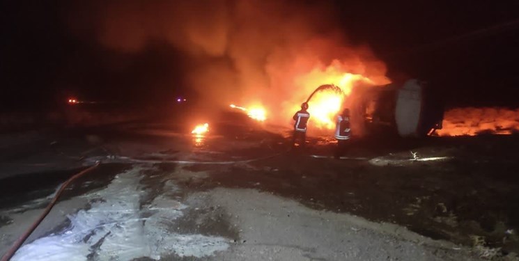 واژگونی مرگبار تانکر سوخت در مسیر دهگلان به حسین‌آباد