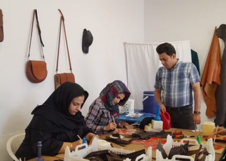 هنر چرم‌دوزی کردستان در مسیر توسعه