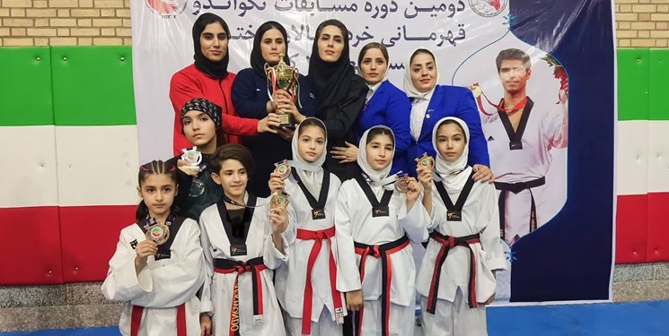 مقام سوم دختران تکواندوکار کردستانی در مسابقات قهرمانی مناطق
