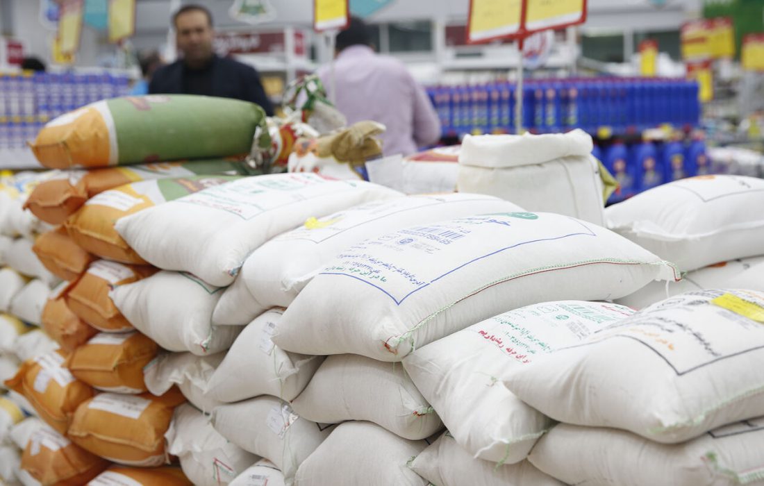 توزیع برنج و شکر تنظیم بازاری در کردستان