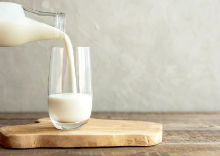 مصرف شیر و لبنیات سبب پوکی استخوان می‌شود؟