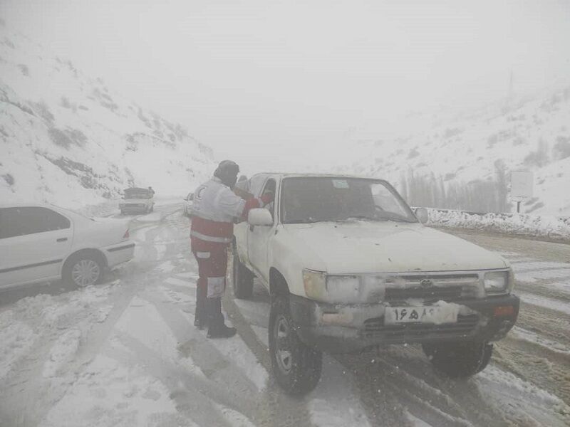 هلال احمر کردستان در طرح زمستانی به ۸۳۰ نفر امدادرسانی کرد