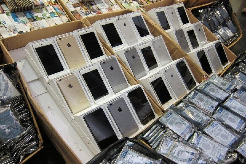 ۱۰ میلیارد ریال تلفن همراه قاچاق در دهگلان کشف شد