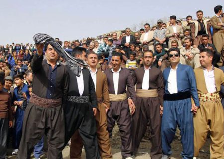 لباس كُردي گنجينه‌اي ماندگار در فرهنگ كردستان